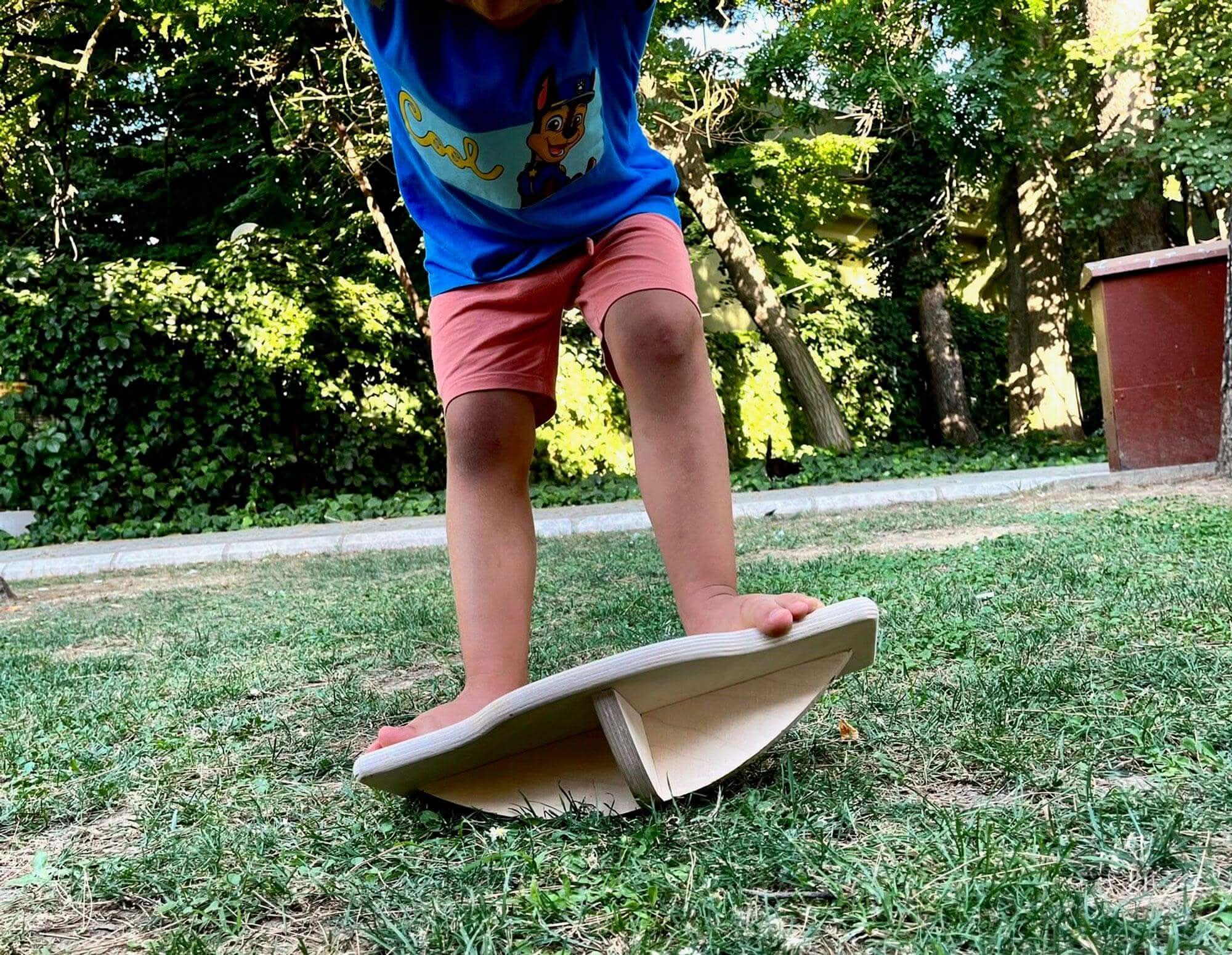 Planche d'Équilibre Labyrinthe en Bois Montessori