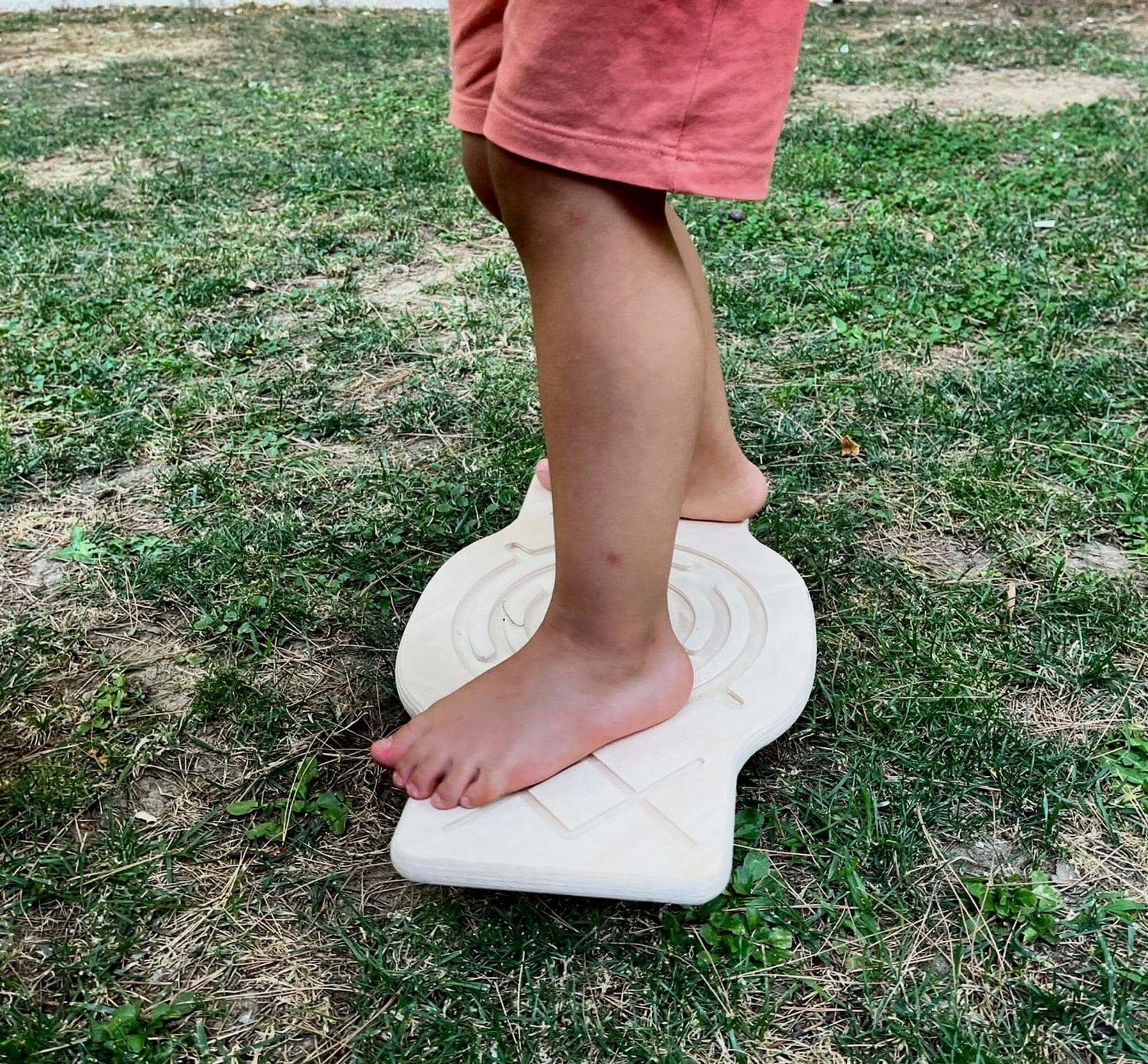 Planche d'Équilibre Labyrinthe en Bois Montessori